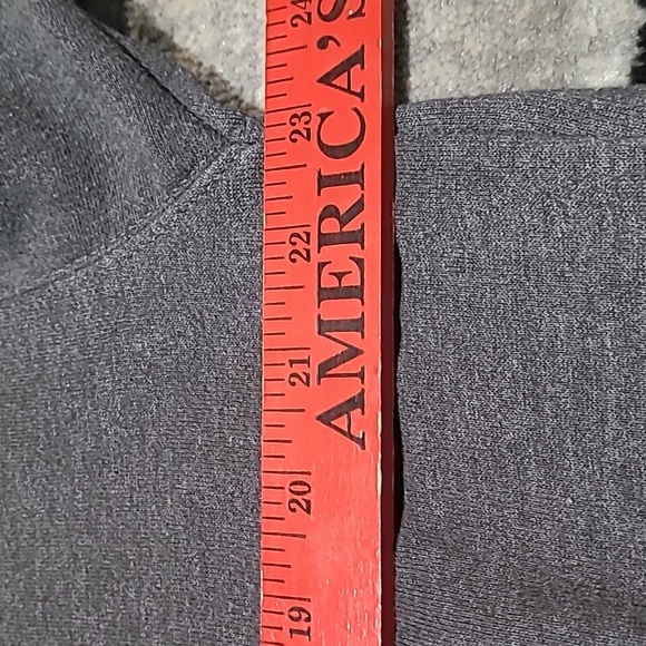 DISNEY MICKEY MOUSE PEEKING OVER SWEATSHIRT & MICKEY MOUSE SET 3 EARRINGS - Picture 11 of 14